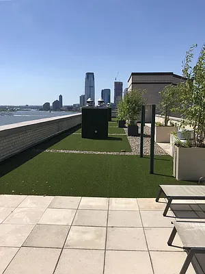 Sold by LG Fairmont Group | media 14