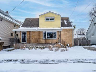 104 Iroquois Ave, Cheektowaga, NY, 14206