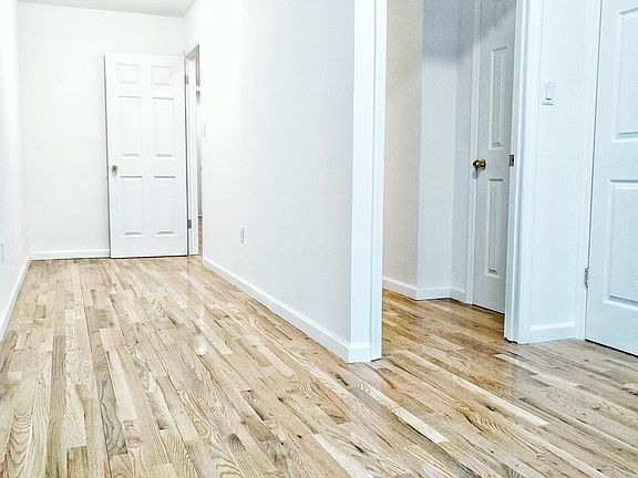 3rd image of 1413 2nd Ave #3A