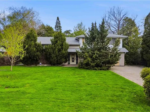 1175 Willowbrook Dr, Oakville, ON L6L 2J9