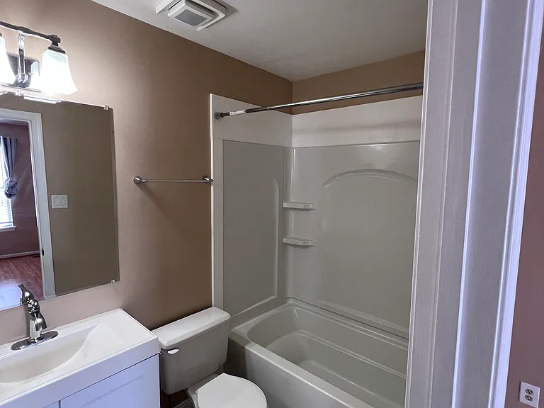 1412 Nestlewood Ct — Photo 14