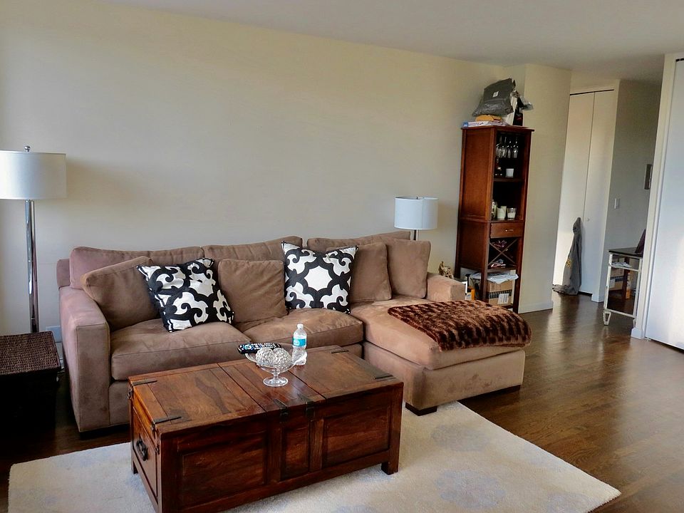 1st image of 330 E 33rd St APT 21N