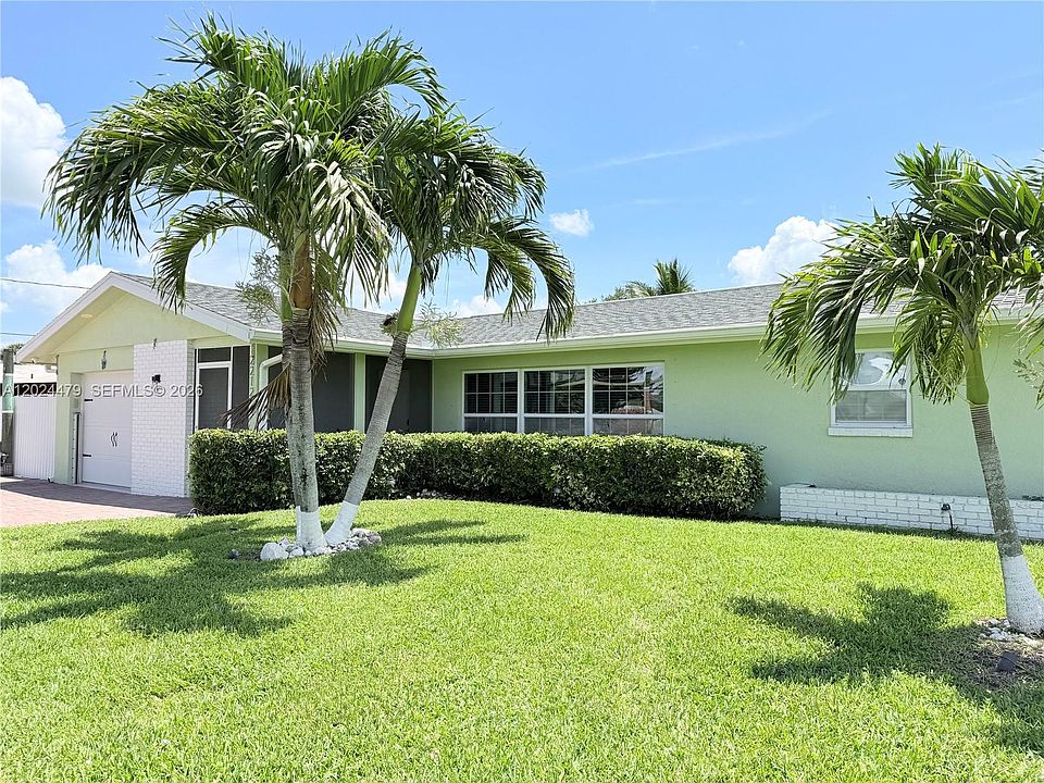 1st image of 2212 Club House Rd