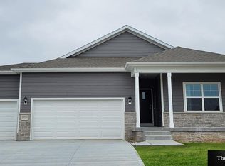 8711 Alexandra Rd, Bellevue, NE 68157