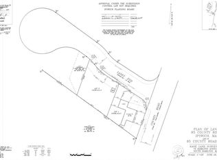 85 County Rd, Ipswich, MA 01938