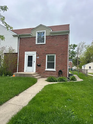 309 Belden Pl Photo 1