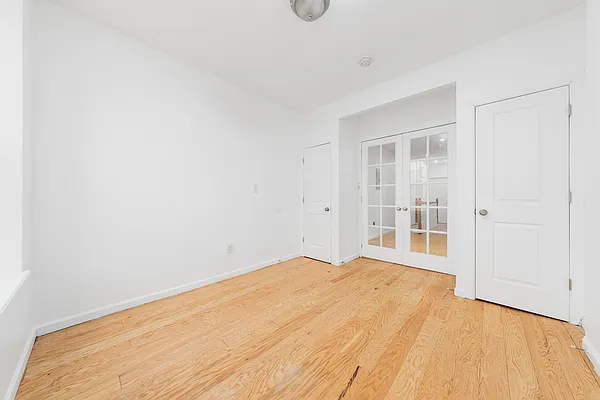 Rented by REAL New York | media 4