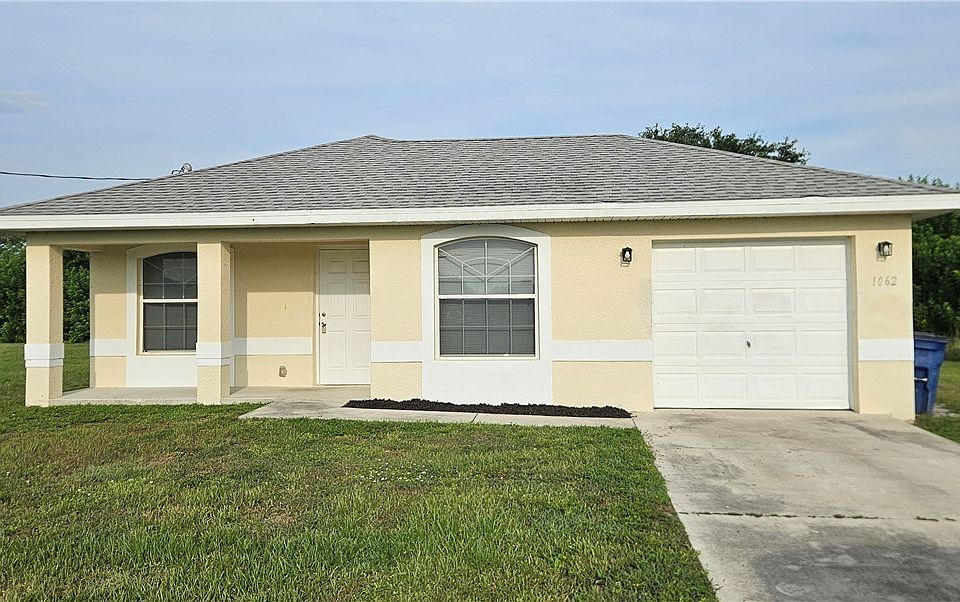 1st image of 1062 Countess Ave