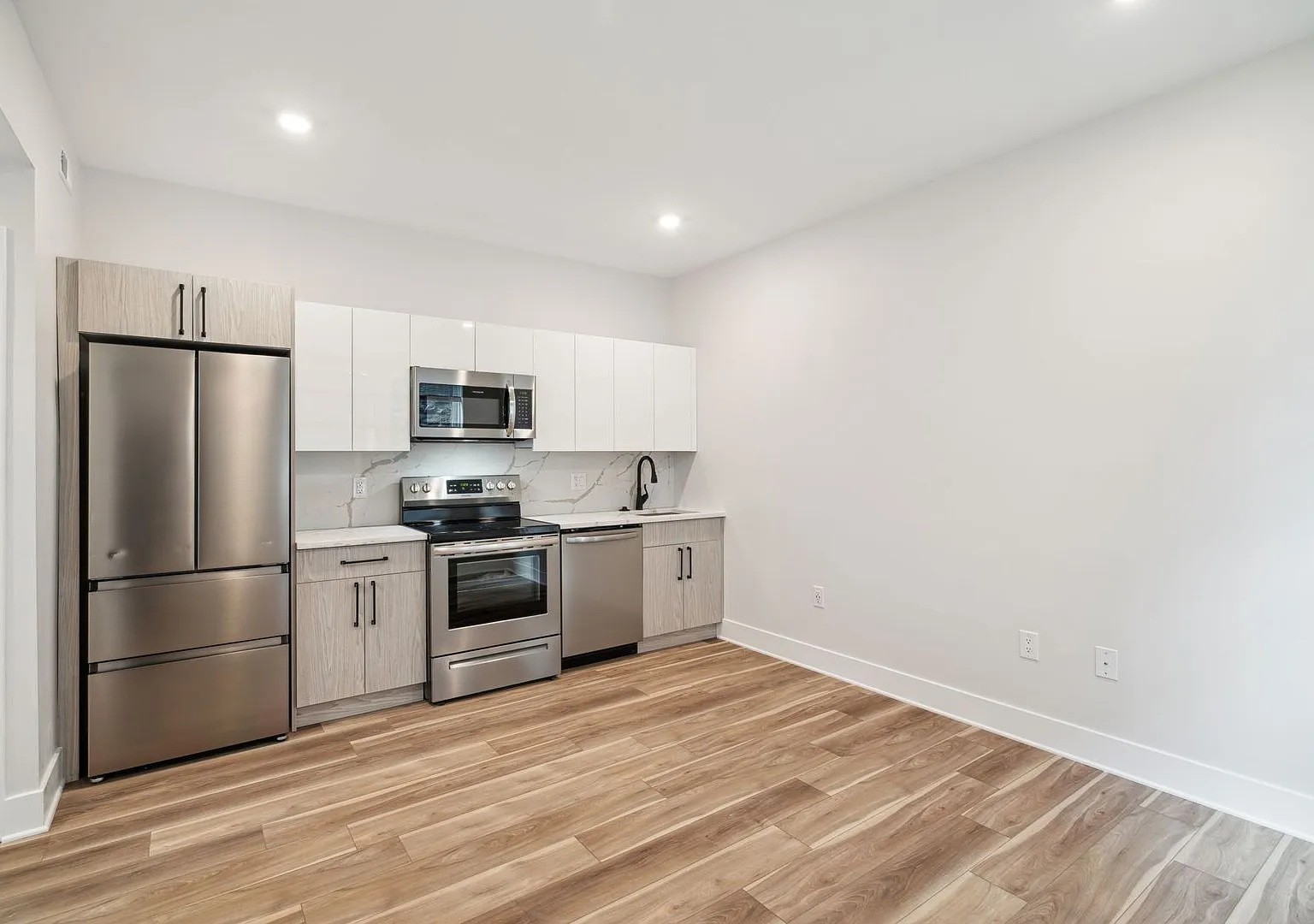 862 N 41st — Photo 3