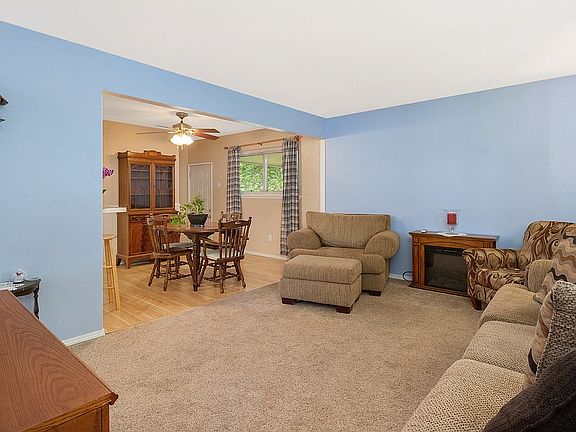 4th image of 5138 Ville Maria Ln
