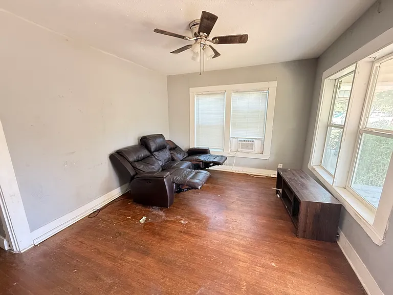 1717 McGregor Ave #B — Photo 3