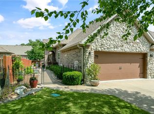 706 NW Twin Creeks Ln, Bentonville, AR 72712