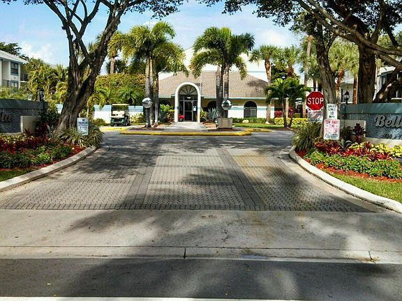 4th image of 718 Executive Center Dr APT 12