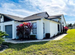 10 Lakepointe Cir, Kissimmee, FL 34743