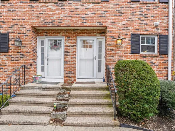 19 Colonial Road #5, Stamford, CT 06906