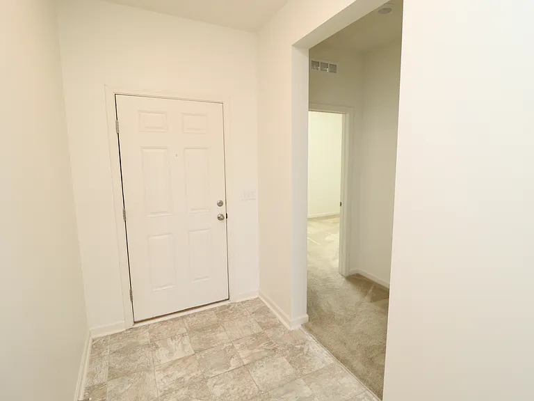 1149 Noor Ln — Photo 2