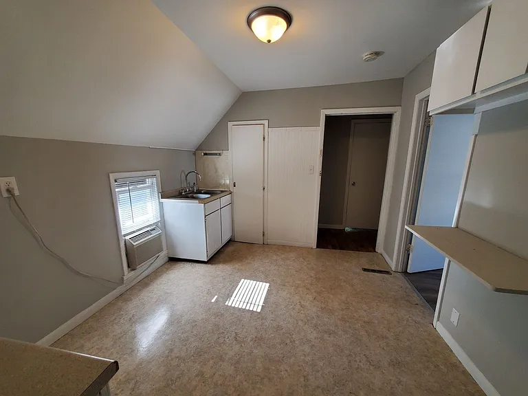 112 Fairbanks St NE — Photo 21