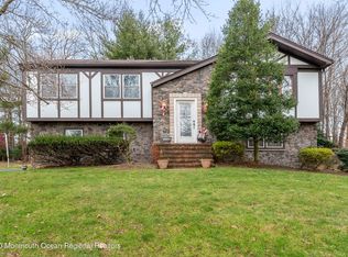164 Whispering Pines Dr, Lincroft, NJ 07738