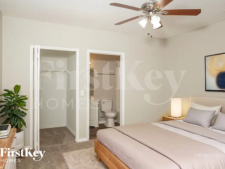 3958 N Chamberlain Blvd — Photo 11