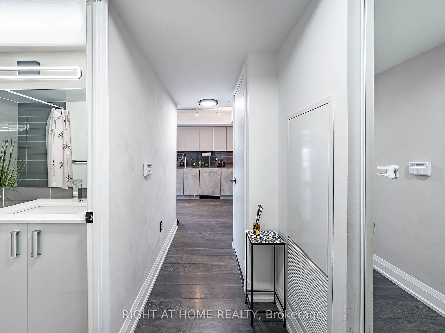 2 bed, $2,700 — Photo 3