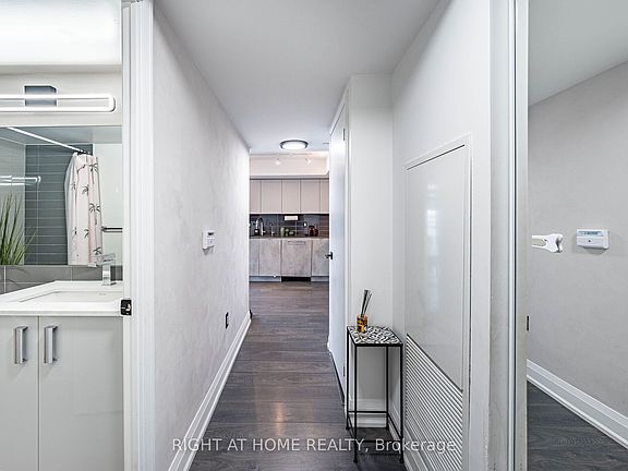 3rd image of 30 Gibbs Rd #1309