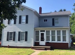 82 Clinton St, North East, PA