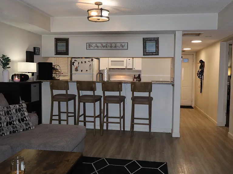 611 Nassau Dr — Photo 12