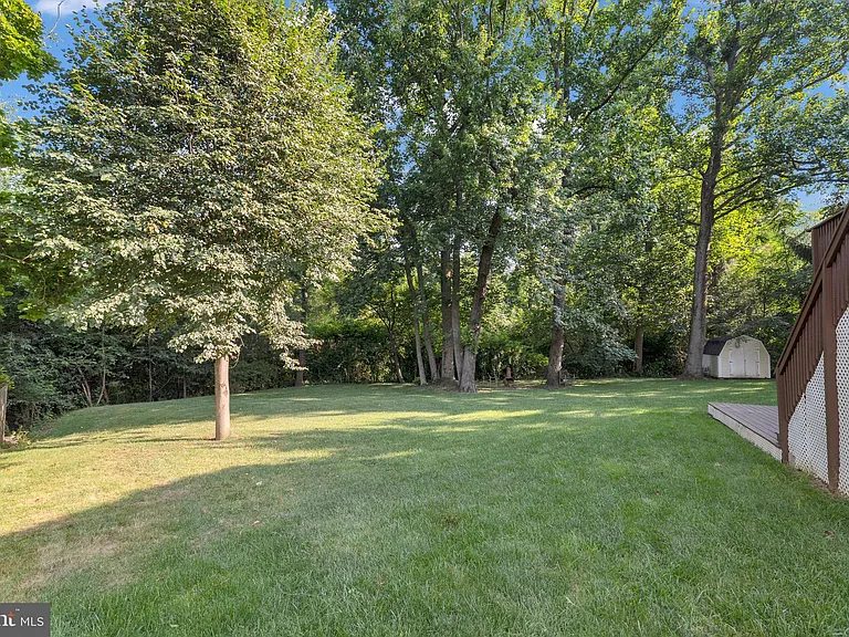 7205 Van Ness Ct — Photo 50