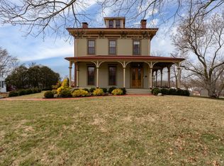 607 N Main St, Normal, IL 61761