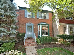 137 E St NE, Vienna, VA 22180