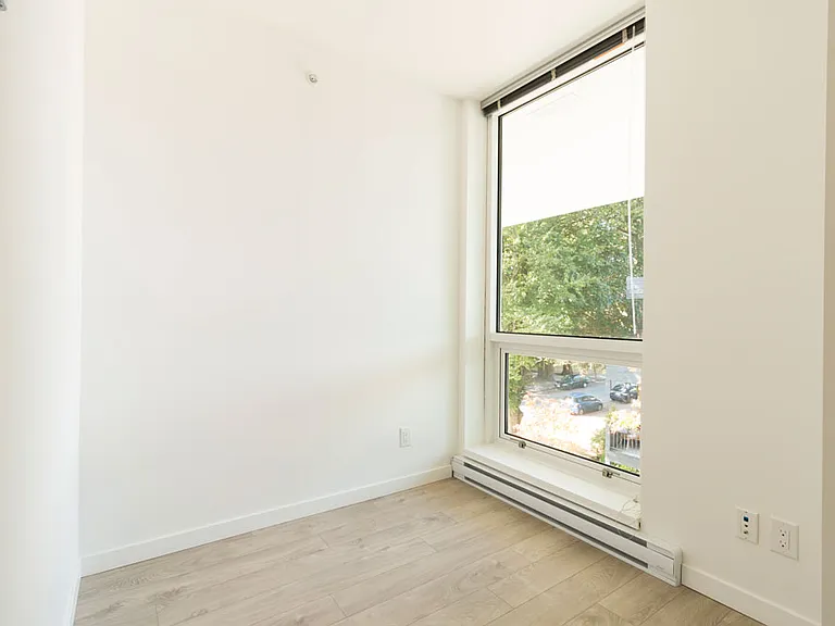 2975 Oak St #205 — Photo 6