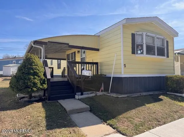 71 Shorehaven Park, Hazlet, NJ 07730