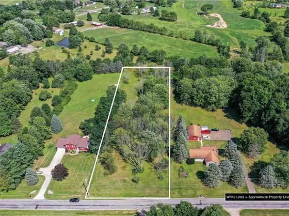 Stanley Rd, Garrettsville, OH 44231