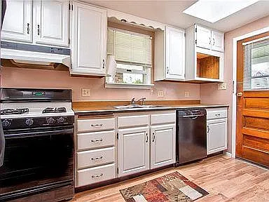 1704 State Ave — Photo 5