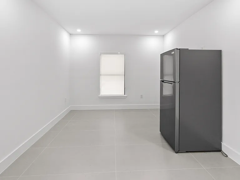 214 Singer St #1 — Photo 6