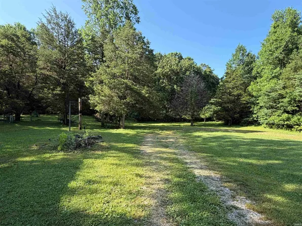 Wesley Chapel Rd, Mitchell, IN 47446