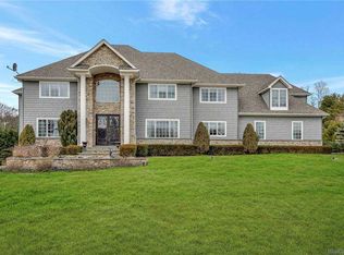 6 Enclave Ct, Huntington Station, NY 11746
