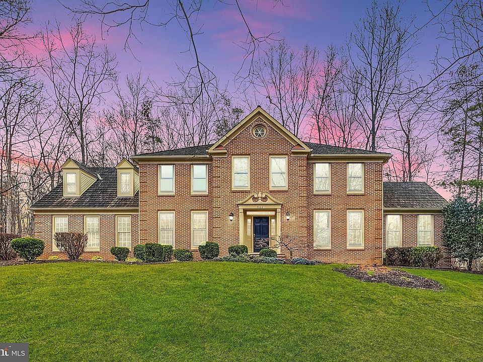 1st image of 7108 Laketree Ct
