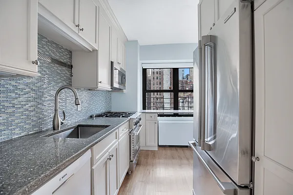Sold by Douglas Elliman | media 7