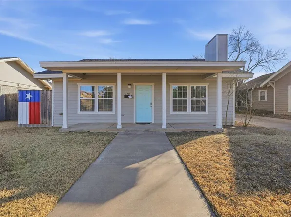 2217 14th St, Lubbock, TX 79401