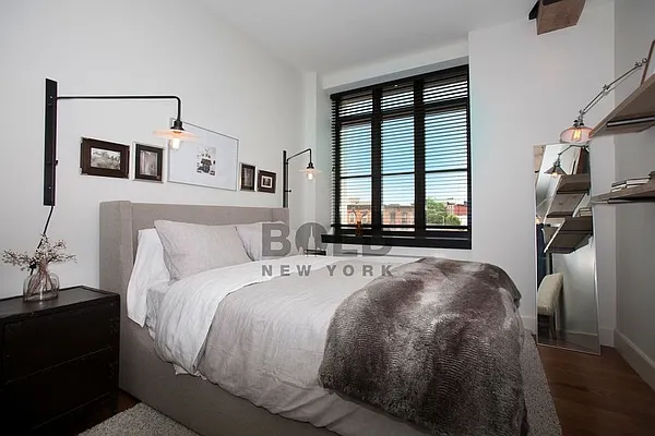 Rented by Bold New York | media 79