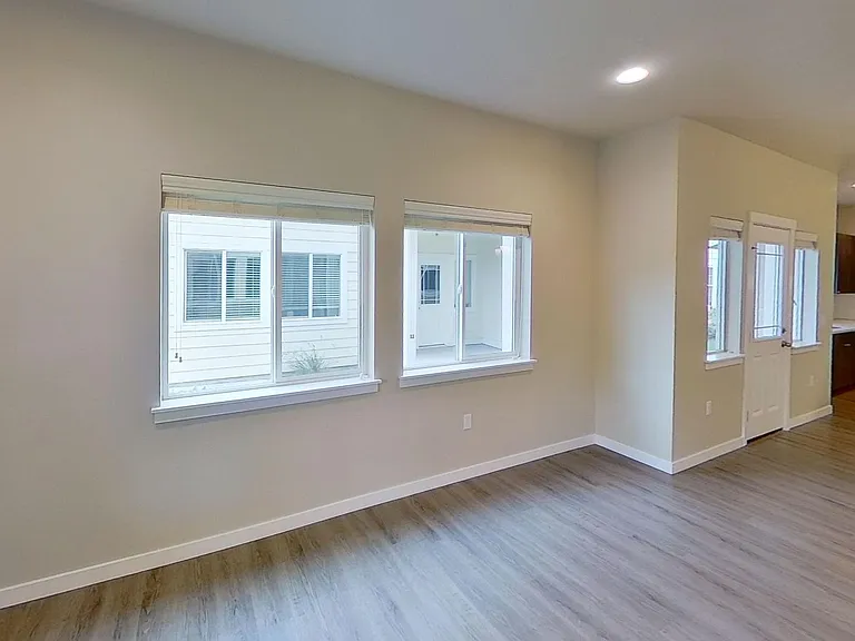 537 Sandalwood Dr SW #101 — Photo 23