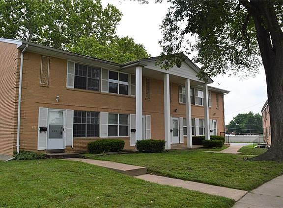2nd image of 433 Olian Dr