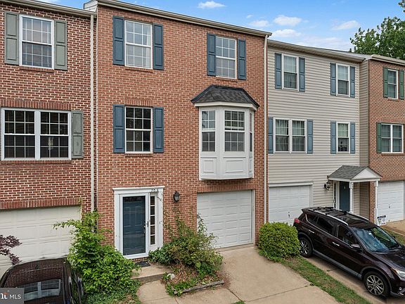 2nd image of 706 Vanderbilt Ter SE