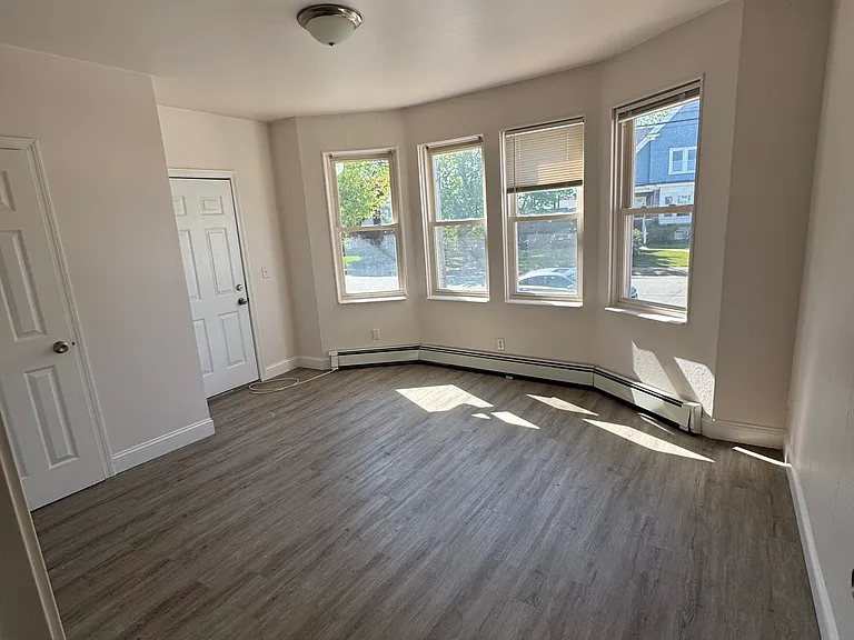 187 Columbia Ave #2 — Photo 6