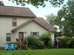 15634 164th Ave, Grand Haven, MI 49417