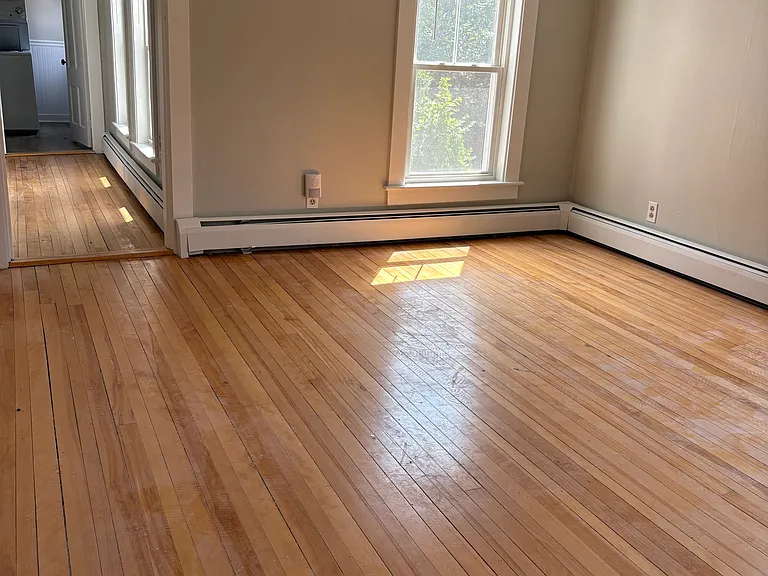 301 Maine St #2 — Photo 8