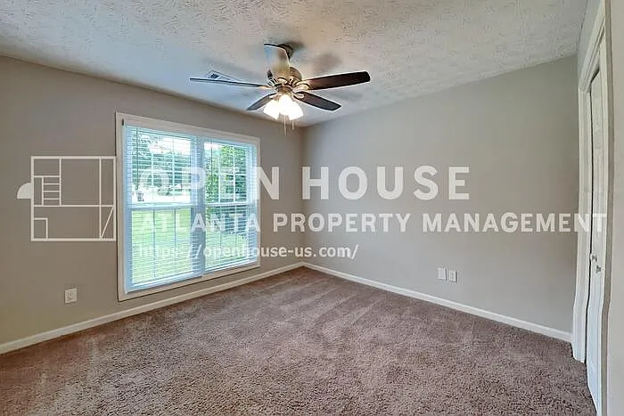 111 Meadowview Ln — Photo 13