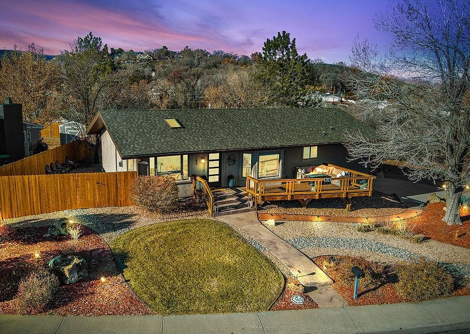 1st image of 393 Rodell Dr