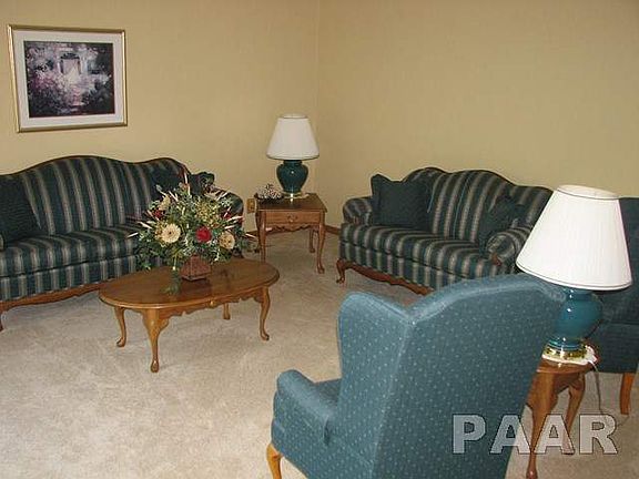 3rd image of 118 Knollaire Ct